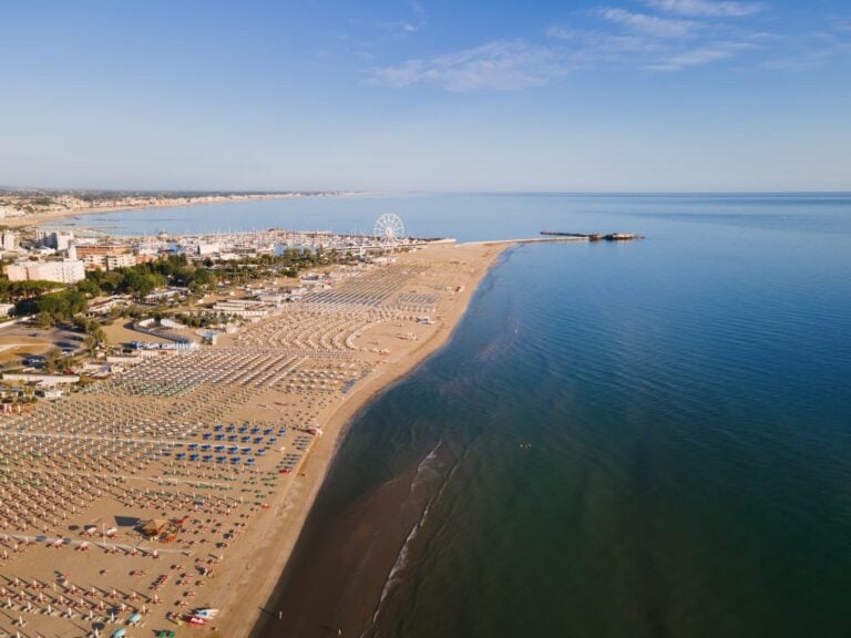 Rimini: a holiday from the sea to the hills